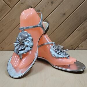 Talbots Women’s Flat Sandals Ankle Strap Silver Leather Flower Size 9.5 Summer
